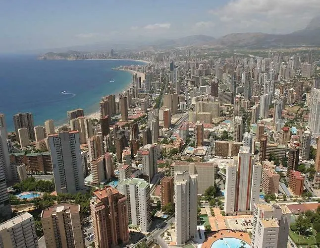 Complex * Μπένιντορμ